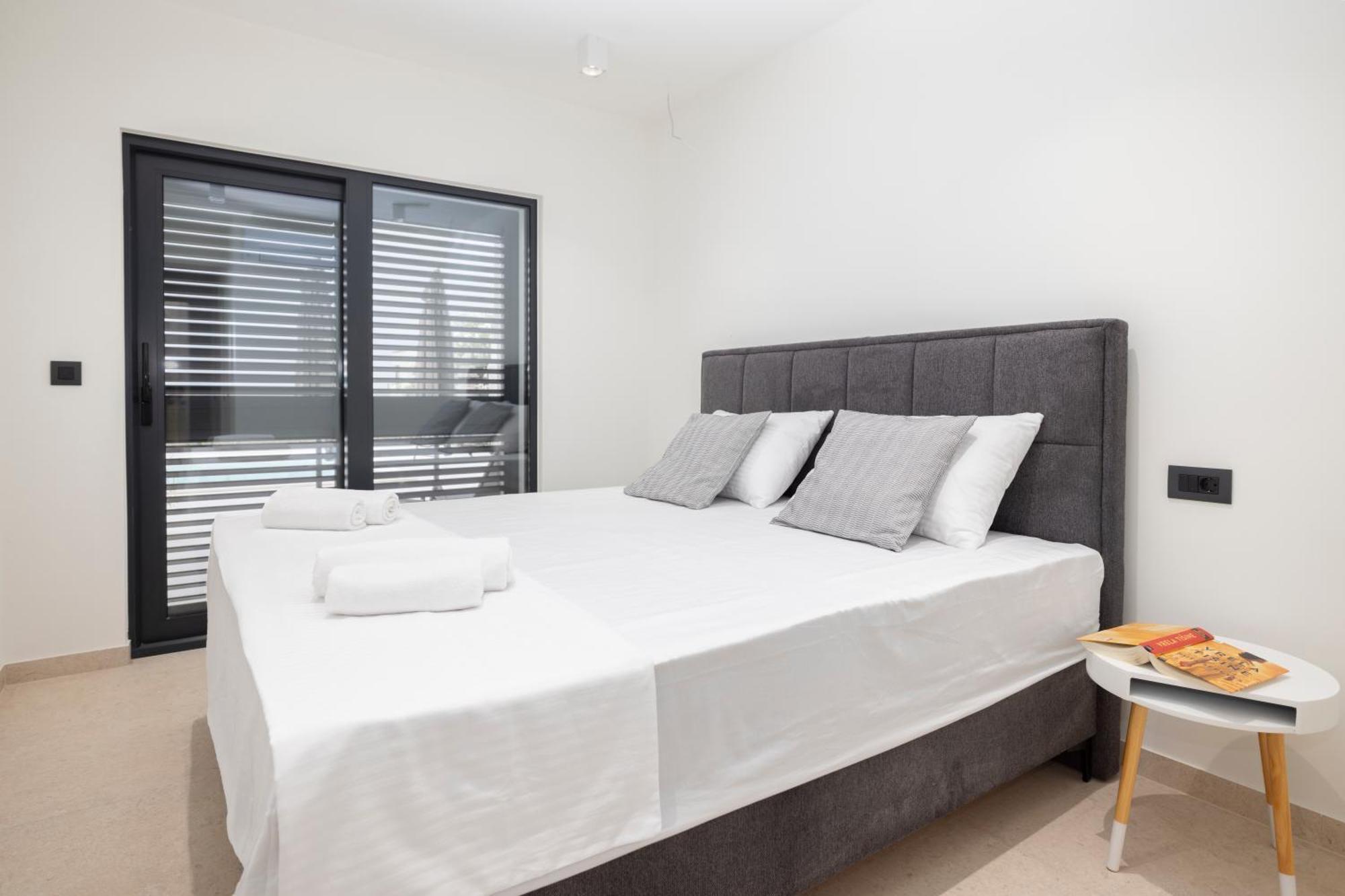 Silva Maris Apartments Makarska Exteriör bild